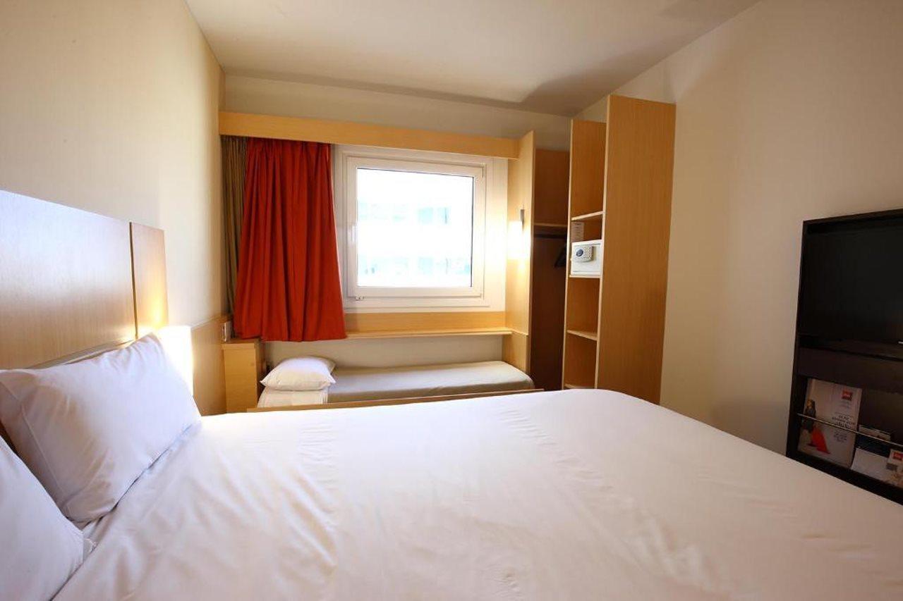 Ibis Obelisco Hotel 3*